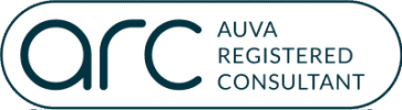 Auva-registeres-consultant-logo-white-400x110
